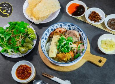 mì quảng thập cẩm