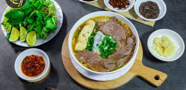 bún bò chả nạm